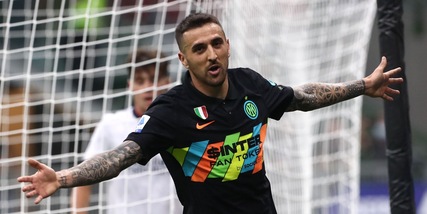 Mercato Roma, spunta Vecino: proposta di scambio all'Inter