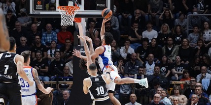 Eurolega, Virtus Bologna ancora ko: Efes corsara al PalaDozza