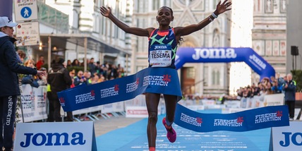 Firenze Marathon da brividi, l'Etiopia vince tutto a 5" dal record