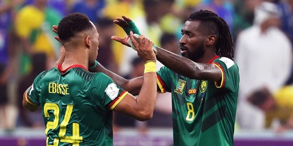 Napoli, i tifosi consolano Anguissa dopo l'eliminazione dal Mondiale