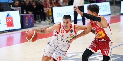 Basket, colpo di coda di Reggio Emilia: Pesaro ko 95-76