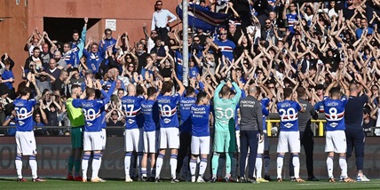 "Giù le mani dalla Samp", la squadra di Stankovic canta con i tifosi