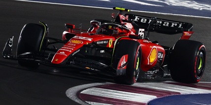 Ferrari, Sainz e il ritiro in Qatar: "Danno può essere dovuto ai cordoli"