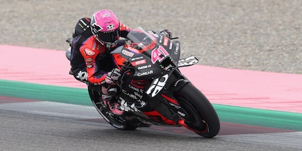 MotoGP Indonesia, doppietta Aprilia nella Practice. Bagnaia e Bastianini in Q1