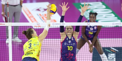 Conegliano corsara contro Scandicci, Novara cinque su cinque