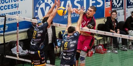 Grottazzolina in vetta, Tinet ad un punto