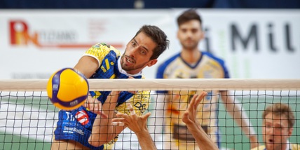 La Tinet continua a correre, battuta Aversa