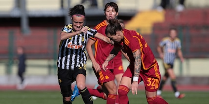 La Roma femminile stende la Juve, 3-1 e primo posto: rivivi la diretta
