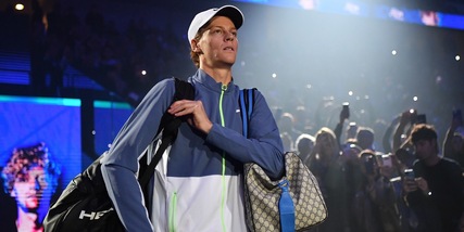 Sinner, l'antidivo e la pasta al pomodoro: show in conferenza dopo Medvedev