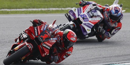 Bagnaia fuori dal Q2 a Valencia. Martin 2° nelle practice dietro a Vinales