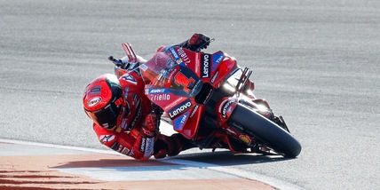 MotoGP, Bagnaia quinto nella Sprint a Valencia: "Sbagliata la scelta al posteriore"