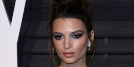 Emily Ratajkowski fa discutere con il suo ultimo shooting fotografico