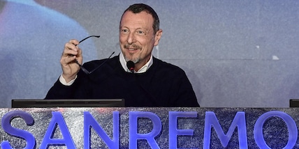 Sanremo, tutti i big in gara: Amadeus annuncia la lista dei cantanti in diretta