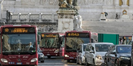 Roma, su autobus e metro si viaggia gratis per Natale: info, orari e date