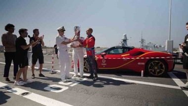 Fabio Barone, record di velocità con una Ferrari SF90 Stradale su una nave