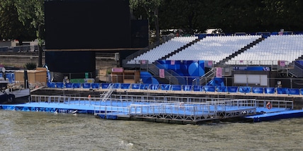 Olimpiadi, che guaio! Senna troppo inquinata, rinviato il triathlon maschile