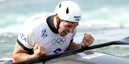 Parigi 2024, impresa De Gennaro: è medaglia d'oro nella canoa slalom!
