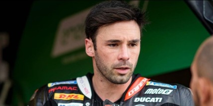 Morto Luca Salvadori: tragedia in Superbike, shock per il pilota e youtuber