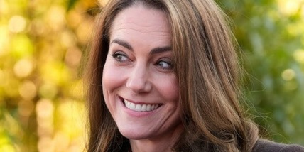 Kate Middleton è "in trappola"? Il gesto che preoccupa tutti