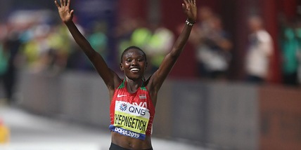 Una donna sotto le 2h10', Ruth Chepngetich è record mondiale maratona