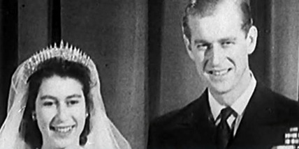 Una fetta della torta nuziale della Regina Elisabetta è stata trovata sotto un letto e venduta