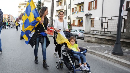 FOTO Frosinone, giro in bus per celebrare la Serie A