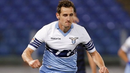Lazio: continuare o smettere, Klose decide a giugno