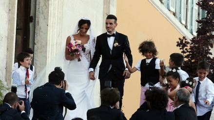 Florenzi e Ilenia sposi, Destro e Bertolacci tra gli ospiti