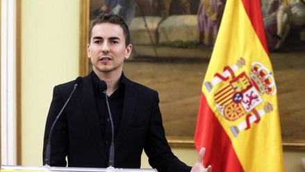 Jacobelli: Lorenzo senza pudore: «Valentino ha cambiato la realtà». Basta con le panzane