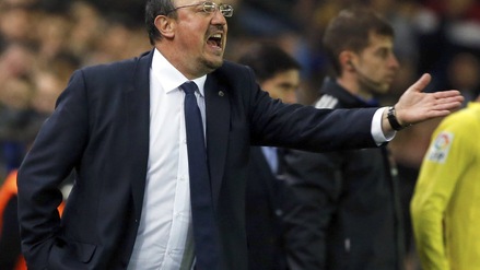 Real Madrid, Rafa Benitez nel mirino: cena di Natale senza sorrisi