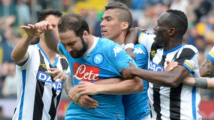 Udinese super: Irrati pessimo, ma Napoli schiacciato dal macigno dell'anticipo Juve