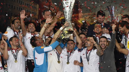 Europa League, Liverpool-Siviglia 1-3 in finale. Storico tris per gli spagnoli