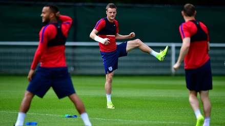 Euro 2016, Inghilterra, Vardy ci spera: ecco come si prepara al Galles!