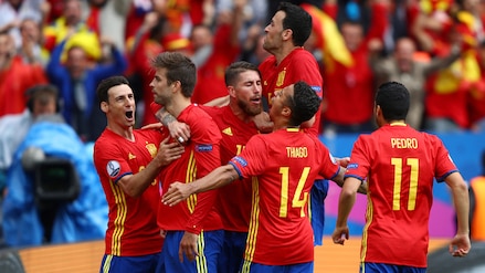 Euro 2016, la Spagna passa di misura: Piqué stende la Repubblica Ceca