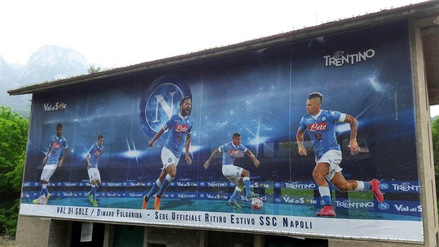 Napoli, Dimaro lancia segnali: c'è Higuain sulla locandina del ritiro