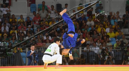 La capriola di Basile: è suo il 200esimo oro italiano alle Olimpiadi