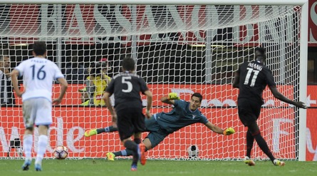 Moviola Milan-Lazio: Bacca e Kucka, decisioni giuste