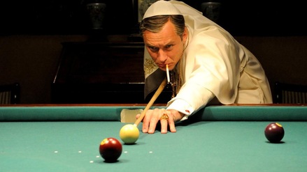 La serie tv di Sorrentino: Jude Law è "The Young Pope"