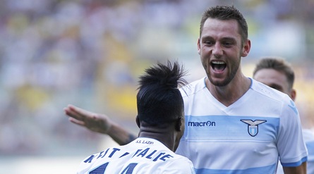 Lazio, De Vrij vede il derby