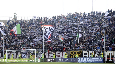 Ascoli-Bari, pugliesi in dieci: finisce 1-1