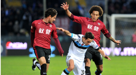 Pisa-Tianjin Quanjian 3-2, Gattuso batte Cannavaro, Witsel e Pato