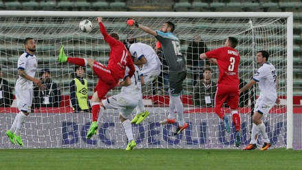 Bari-Latina 2-0: Colantuono torna a volare con Galano e Fedele