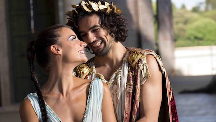 Divo Nerone, la 'prima' è un caos