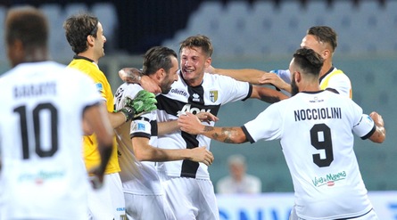 Lega Pro: Parma-Pordenone 5-4 d.c.r., Lucarelli segna il rigore decisivo