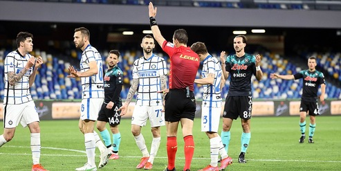 Moviola Serie A: a Napoli il Var salva Doveri