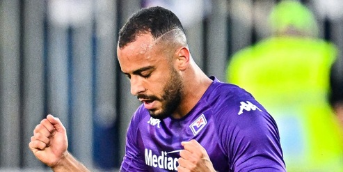 Fiorentina: Cabral, bacione alla Fiesole