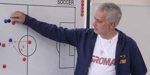 Roma, le 12 fatiche di Mourinho