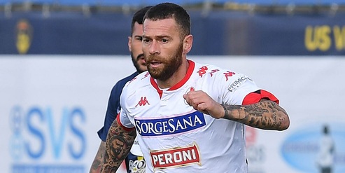 Bari, incrocio pericoloso. Serve Antenucci per svoltare