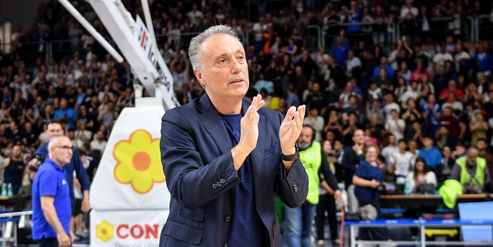 Bucchi esclusivo: “I coach stranieri? Non portano novità al basket”