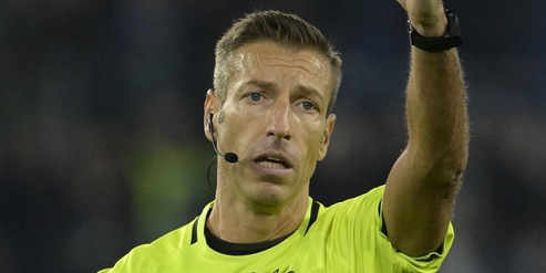 La moviola di Lazio-Roma: bene Massa ma litiga con i cartellini